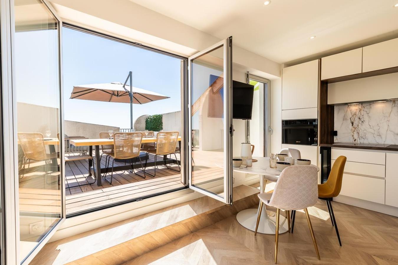 Suite Terrasse Xxl - Front De Mer - Parking - Ambiance Plage Ла-Гранд-Мот Экстерьер фото