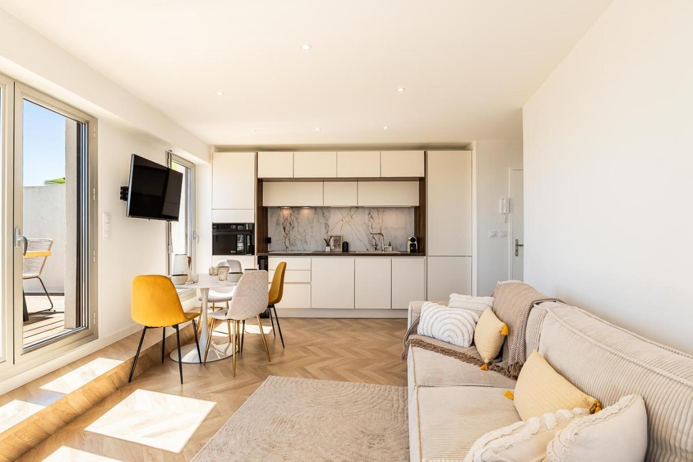 Suite Terrasse Xxl - Front De Mer - Parking - Ambiance Plage Ла-Гранд-Мот Экстерьер фото